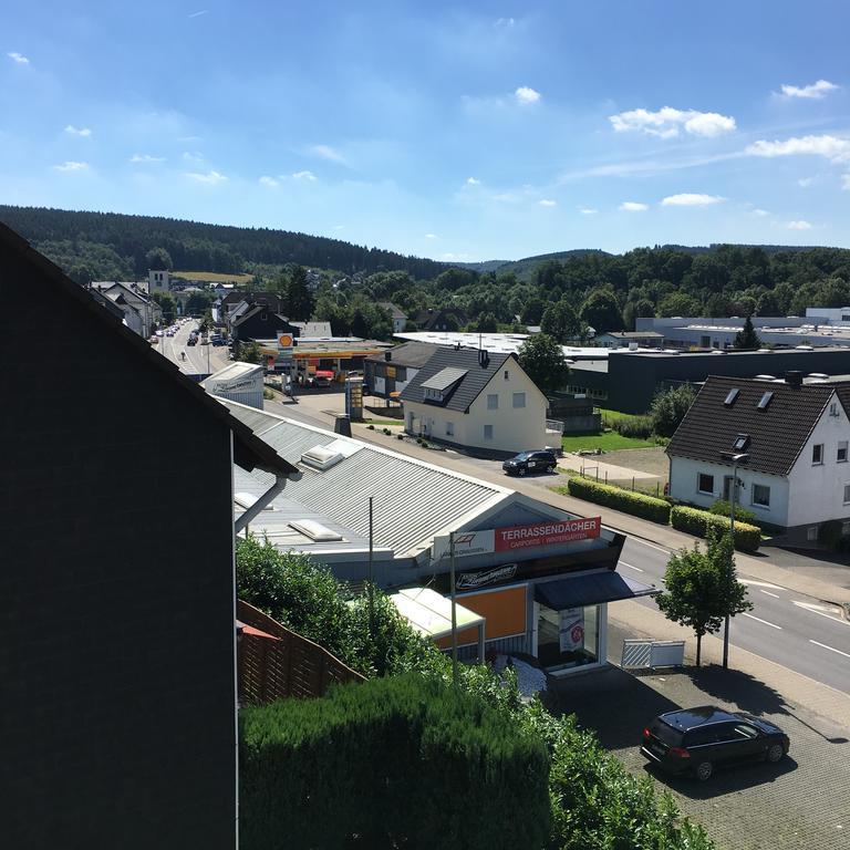Alexander'S Ferienwohnungen Wenden  Bagian luar foto